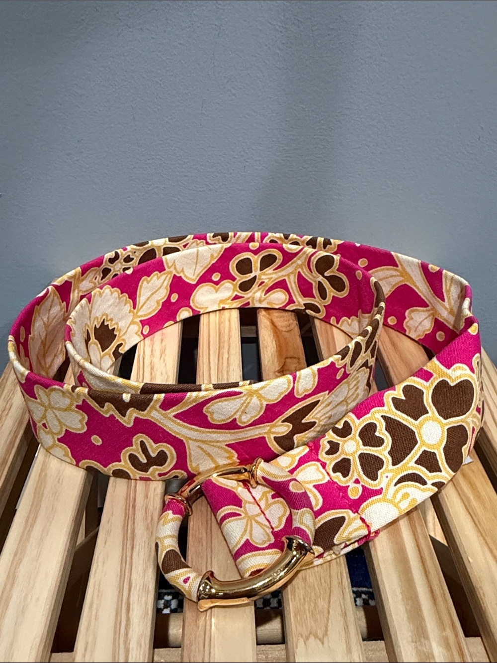 J.Crew Floral Fabric Belt Pink Brown Gold Statement Buckle Boho Preppy S/M - Picture 2 of 3